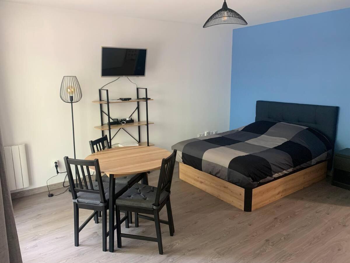 T1 Proche Aeroport Appartement